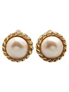 Chanel Vintage Earrings Pearl Gold-Tone #209416C46B